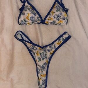 SHEIN Blue and White Floral Bra Intimates